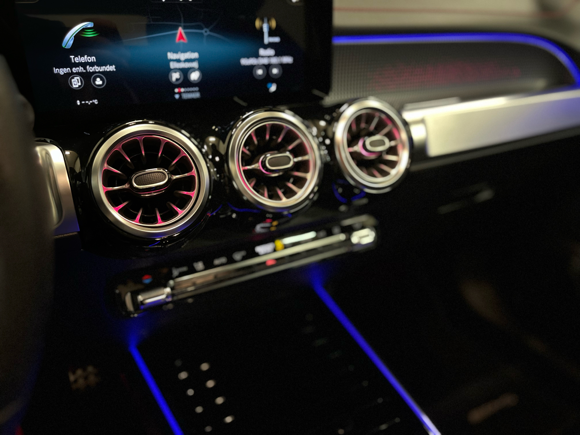 Billede af Mercedes-Benz EQB 250 EL AMG Line 190HK 5d Aut.