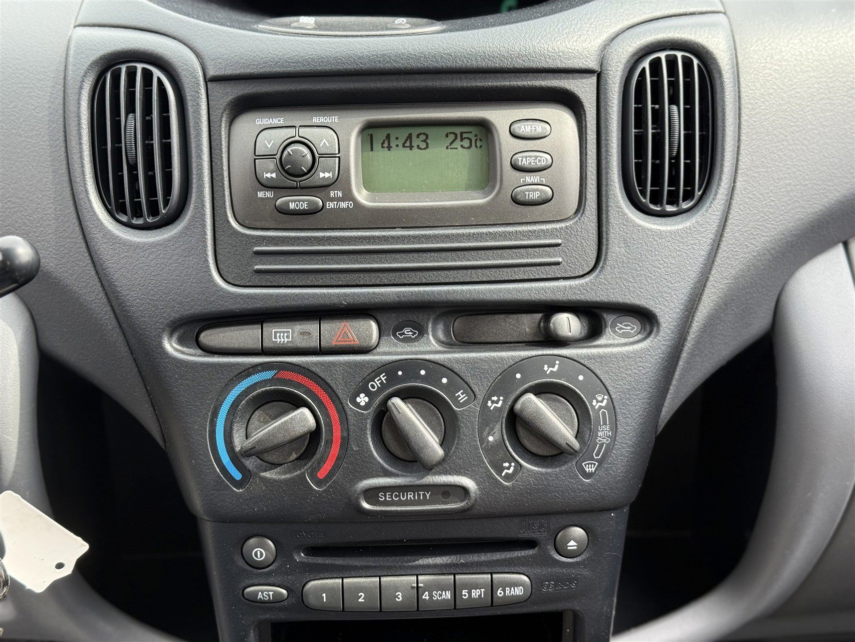 Billede af Toyota Yaris Verso 1,3 Linea Sol 86HK