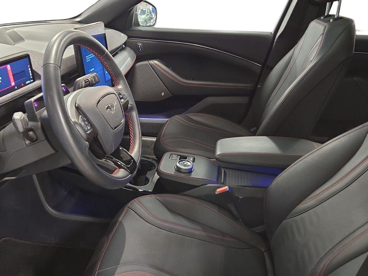 Billede af Ford Mustang Mach-E Van EL SR Premium 269HK Van Aut. 