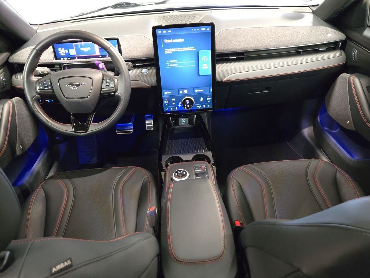 Billede af Ford Mustang Mach-E Van EL SR Premium 269HK Van Aut. 