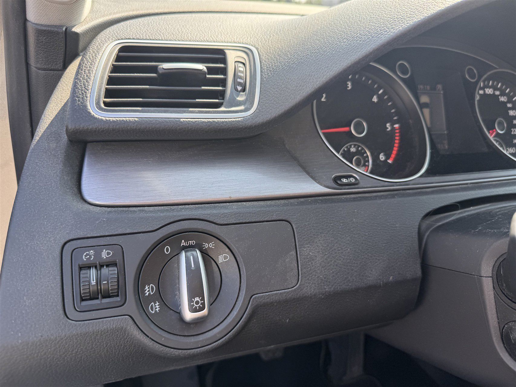 Billede af VW Passat Variant 2,0 TDI BMT Comfortline 140HK Stc 6g