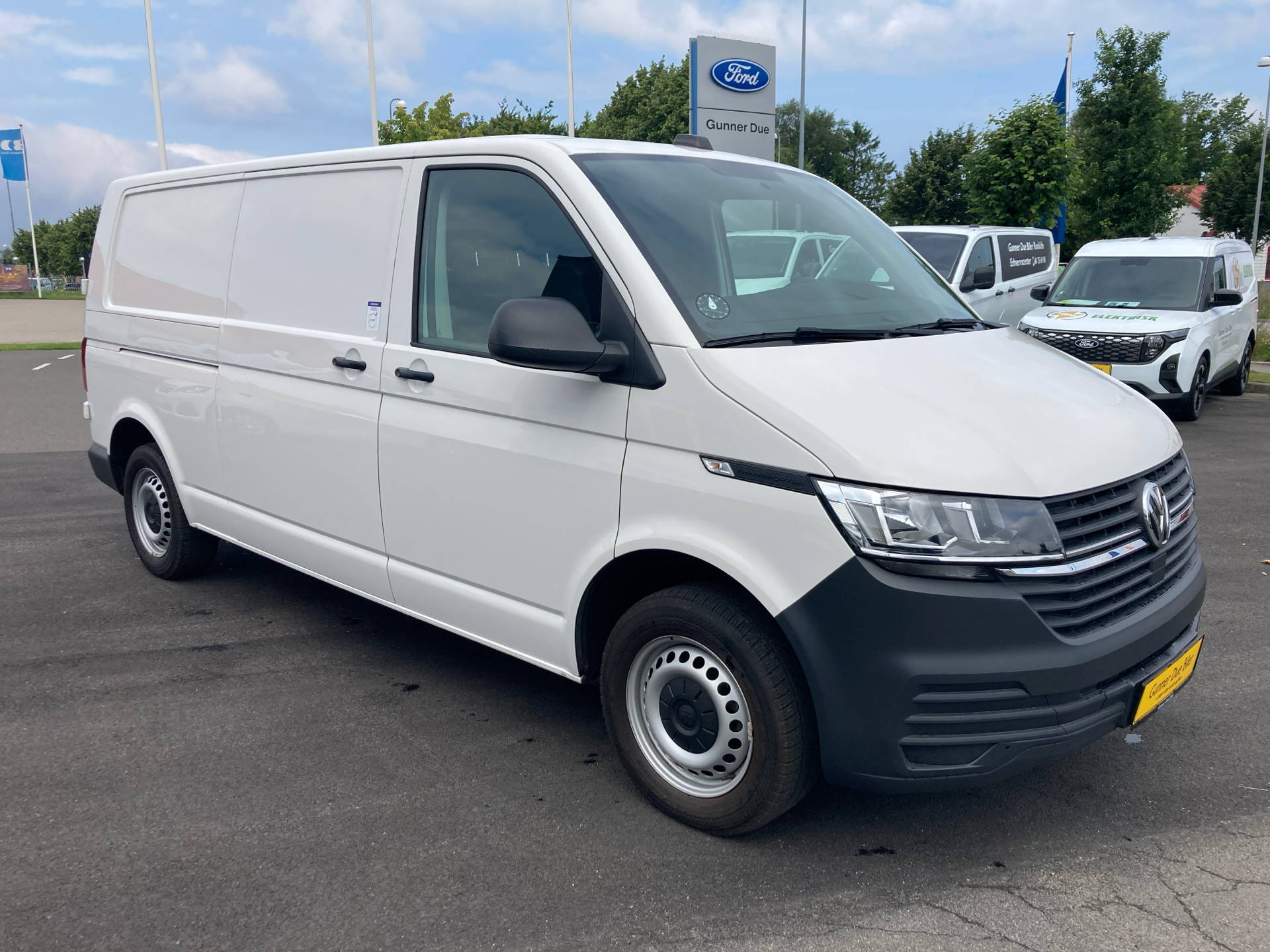 Billede af VW Transporter Lang 2,0 TDI BMT DSG 150HK Van 7g Aut.