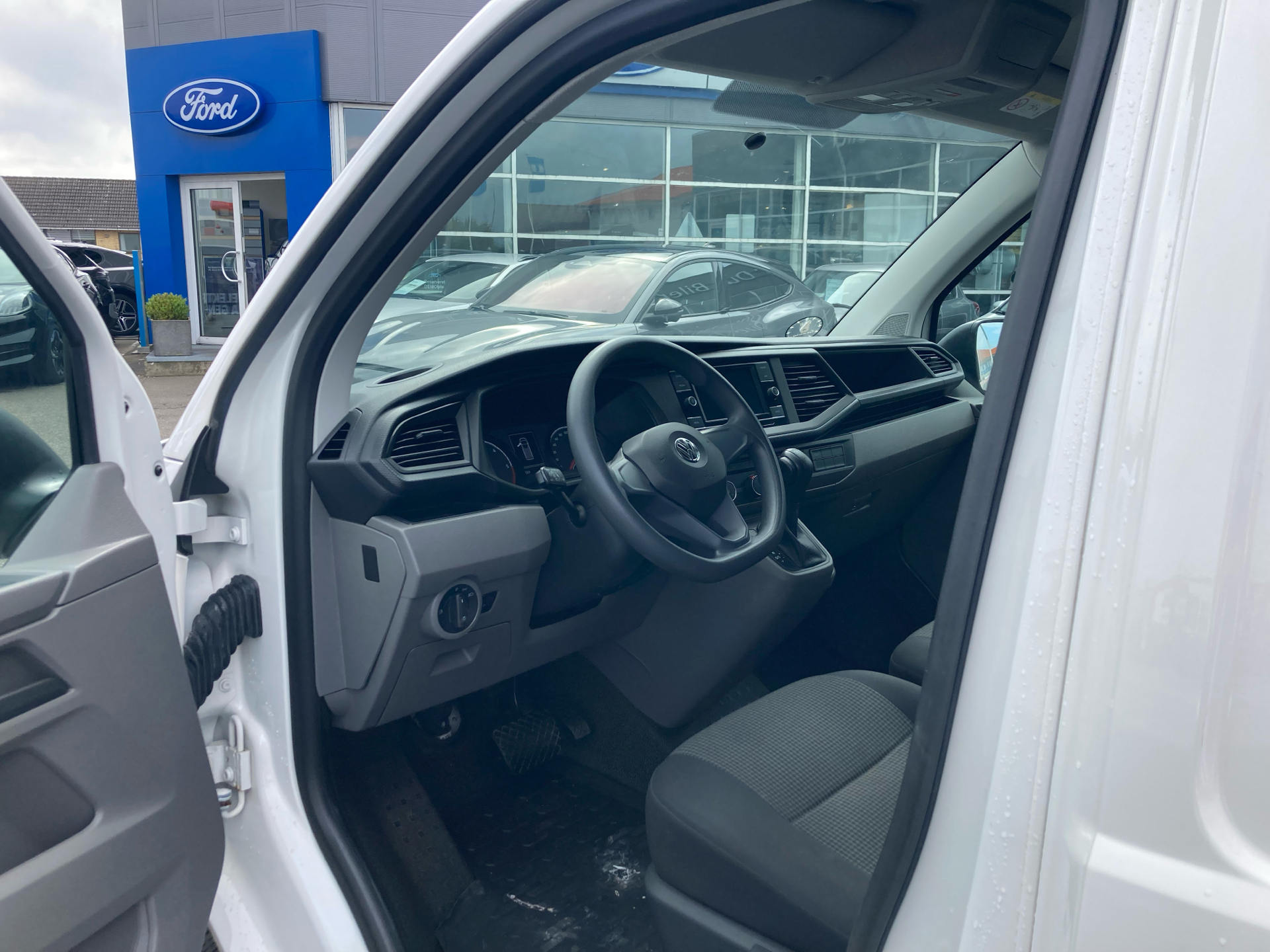 Billede af VW Transporter Lang 2,0 TDI BMT DSG 150HK Van 7g Aut.