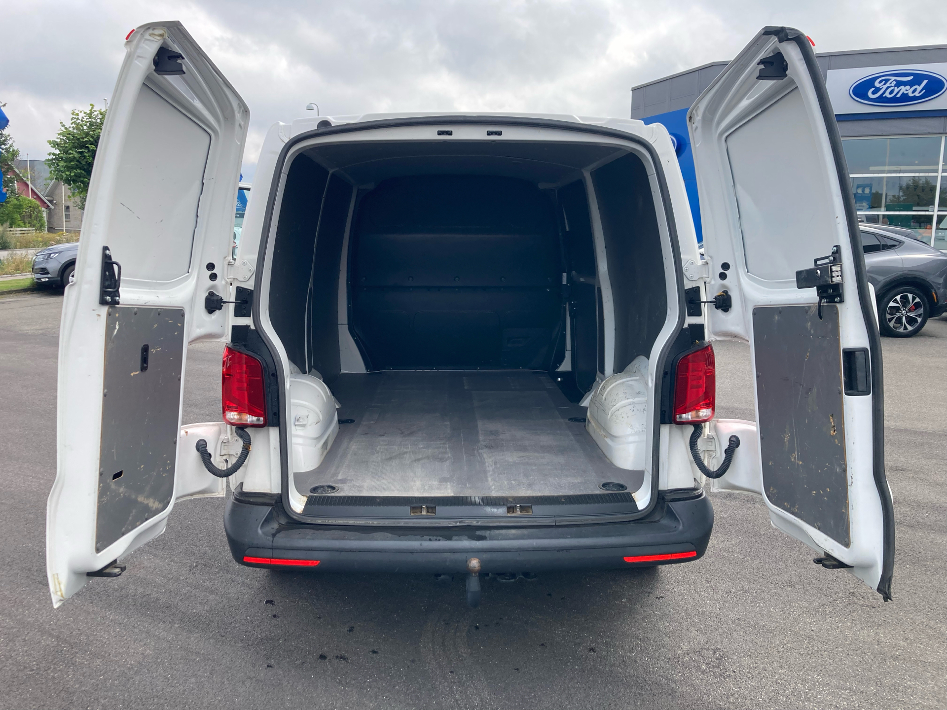 Billede af VW Transporter Lang 2,0 TDI BMT DSG 150HK Van 7g Aut.