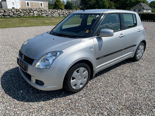 Suzuki Swift 1,5 GL 102HK 5d