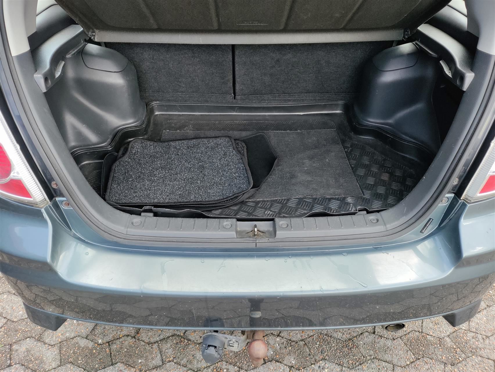 Billede af Suzuki Liana 1,6 GL 106HK 5d