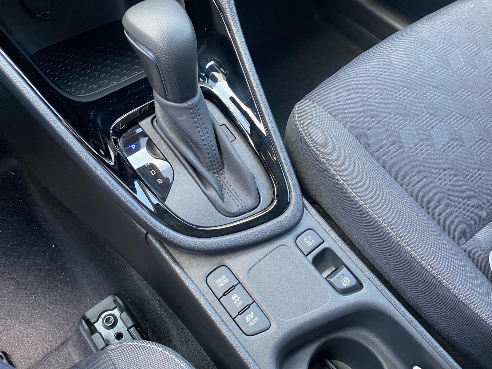 Billede af Toyota Yaris 1,5 Hybrid Style Comfort 116HK 5d Trinl. Gear