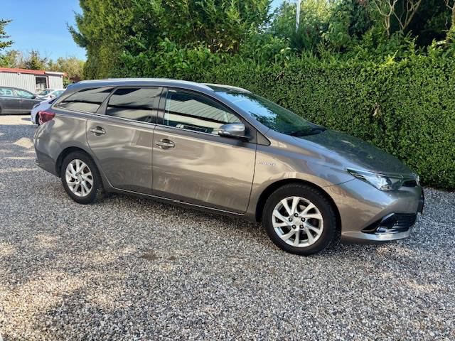 Billede af Toyota Auris Touring Sports 1,8 Hybrid H2 Comfort 136HK Stc Aut.