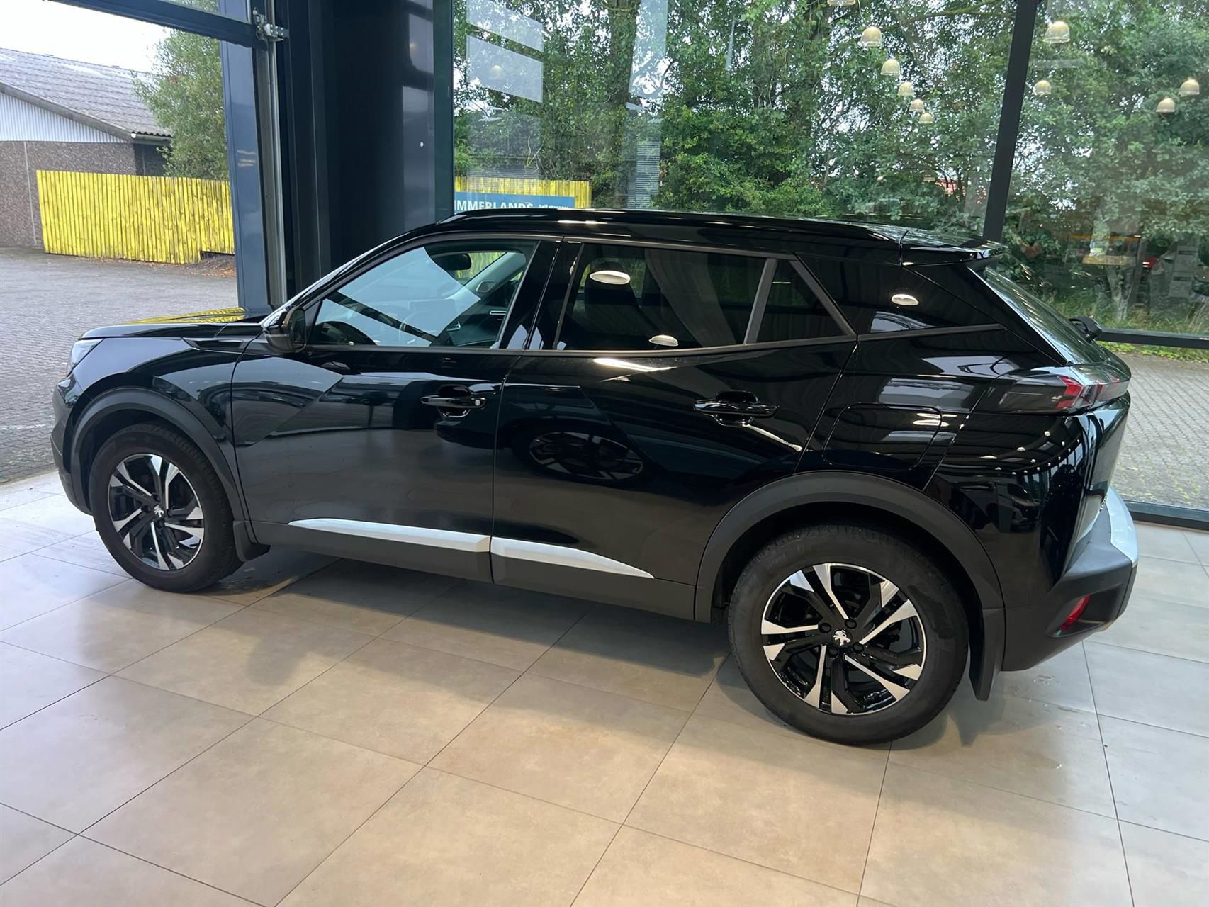 Billede af Peugeot 2008 1,2 PureTech Allure Pack 130HK 5d