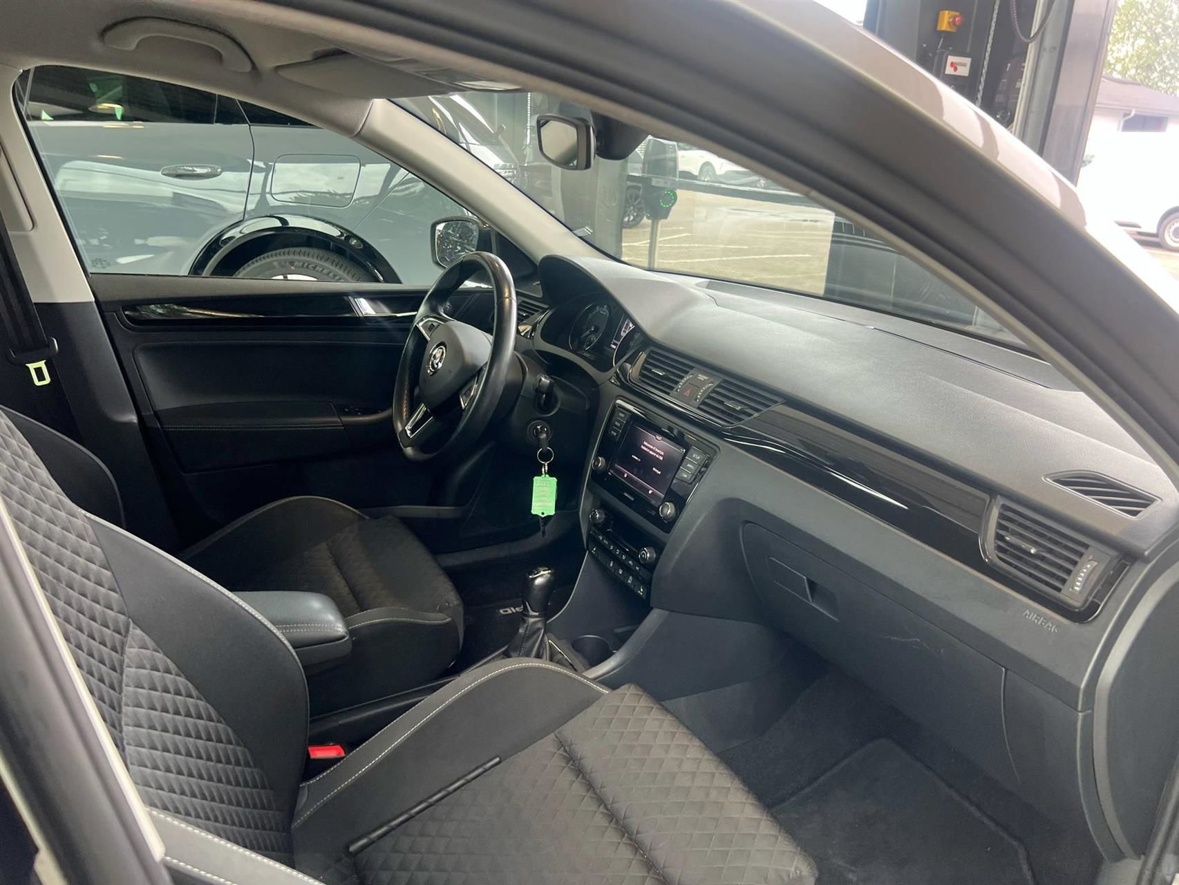 Billede af Skoda Rapid Spaceback 1,0 TSI Ice 110HK 5d 6g