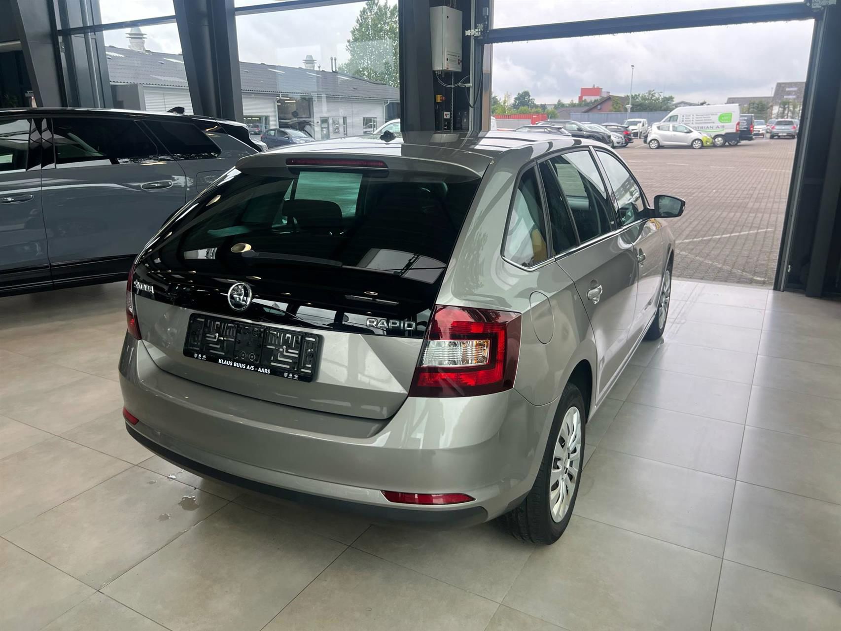 Billede af Skoda Rapid Spaceback 1,0 TSI Ice 110HK 5d 6g