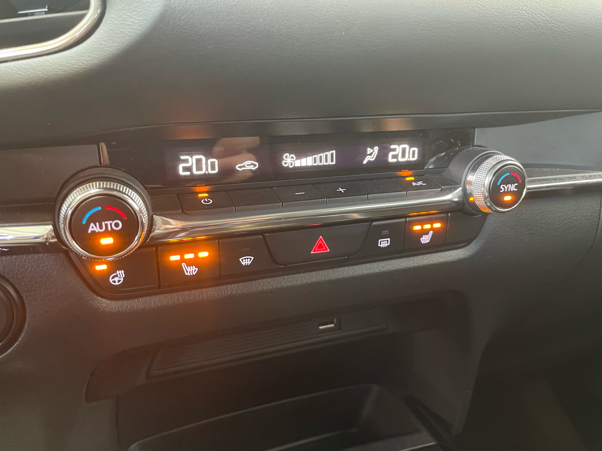 Billede af Mazda CX-30 2,0 Skyactiv-G  Mild hybrid Sky 150HK 5d 6g