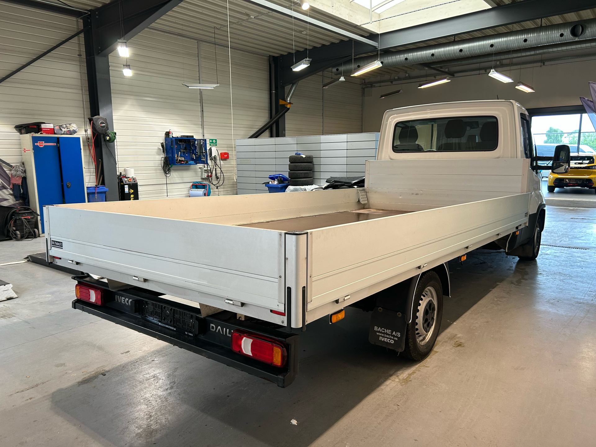 Billede af Iveco Daily 35S16 4100mm 2,3 D Hi-Matic 156HK Ladv./Chas. 8g Aut.