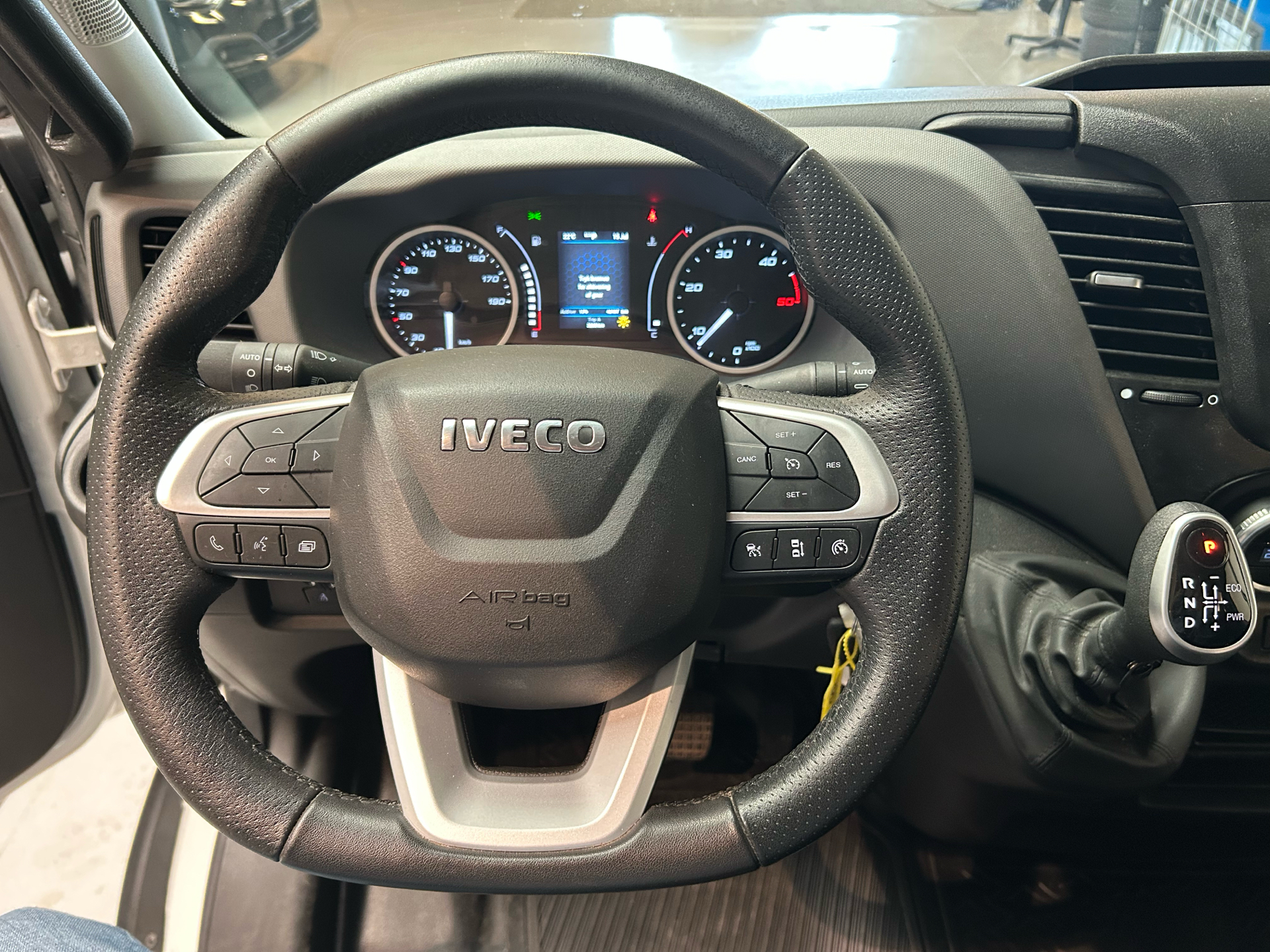 Billede af Iveco Daily 35S16 4100mm 2,3 D Hi-Matic 156HK Ladv./Chas. 8g Aut.