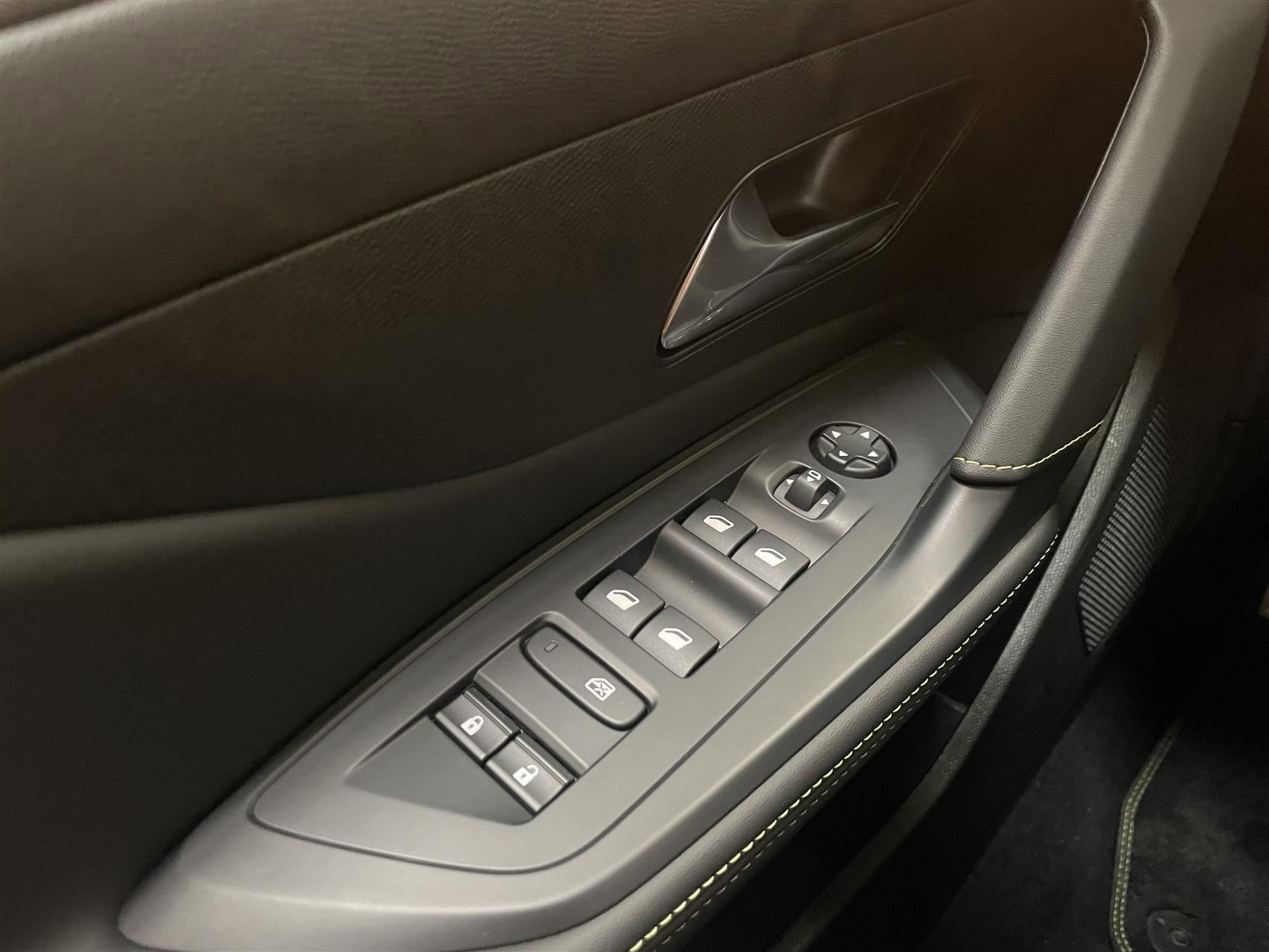 Billede af Peugeot e-308 EL First Edition 156HK 5d Aut.