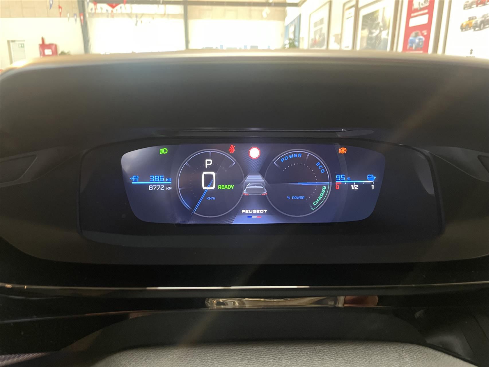 Billede af Peugeot e-308 EL First Edition 156HK 5d Aut.