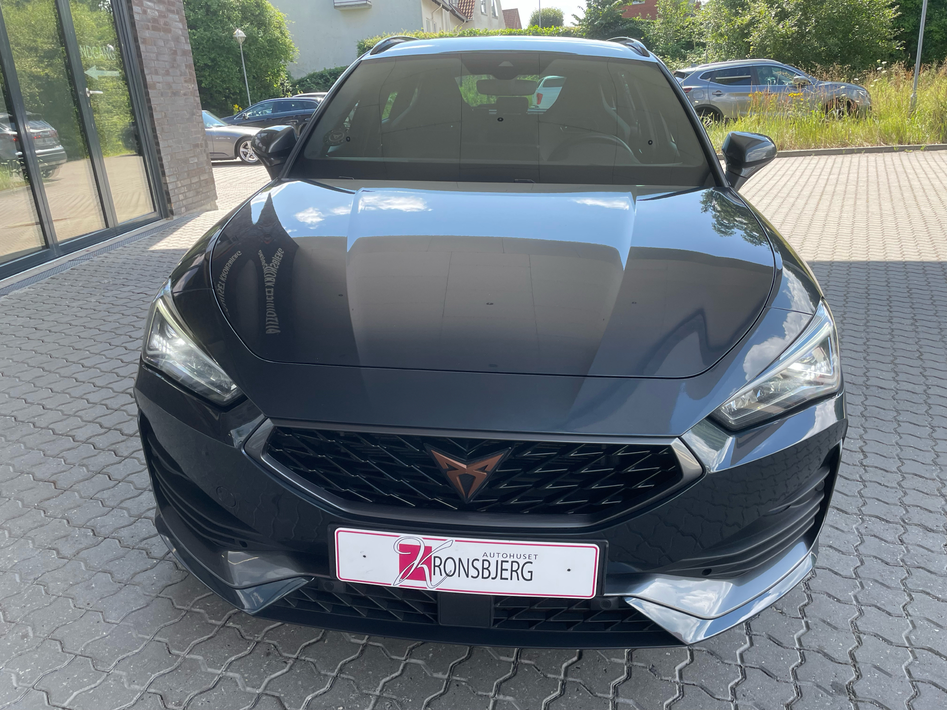 Billede af Cupra Leon Sportstourer 2,0 TSI VZ DSG 4Drive 310HK Stc 7g Aut.