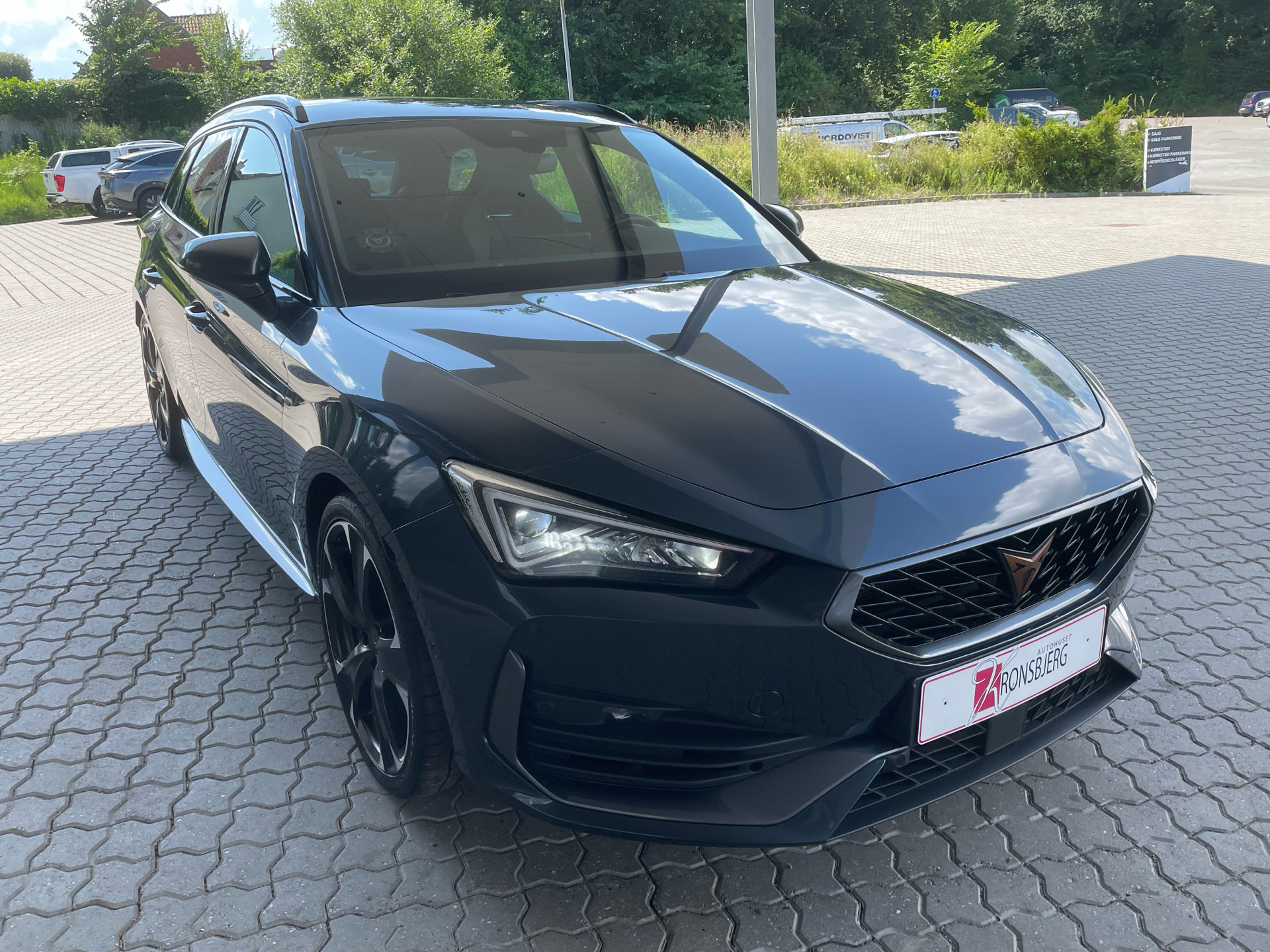 Billede af Cupra Leon Sportstourer 2,0 TSI VZ DSG 4Drive 310HK Stc 7g Aut.