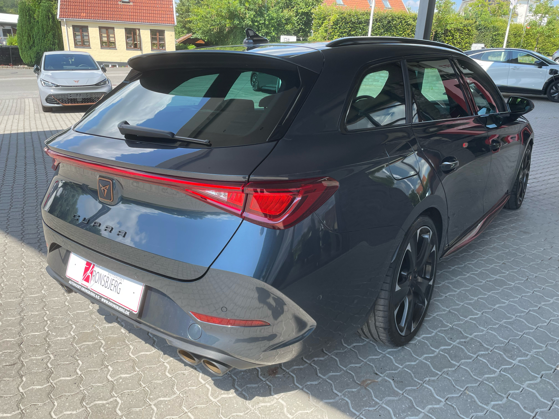 Billede af Cupra Leon Sportstourer 2,0 TSI VZ DSG 4Drive 310HK Stc 7g Aut.