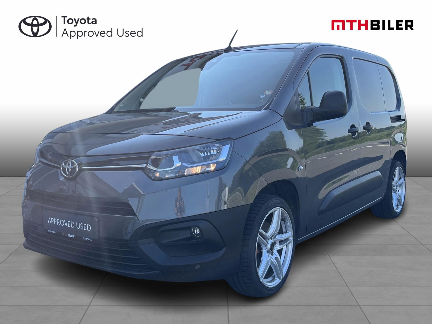 Billede af Toyota Proace City Medium 1,5 D Comfort Smart Active Vision 130HK Van 8g Aut.
