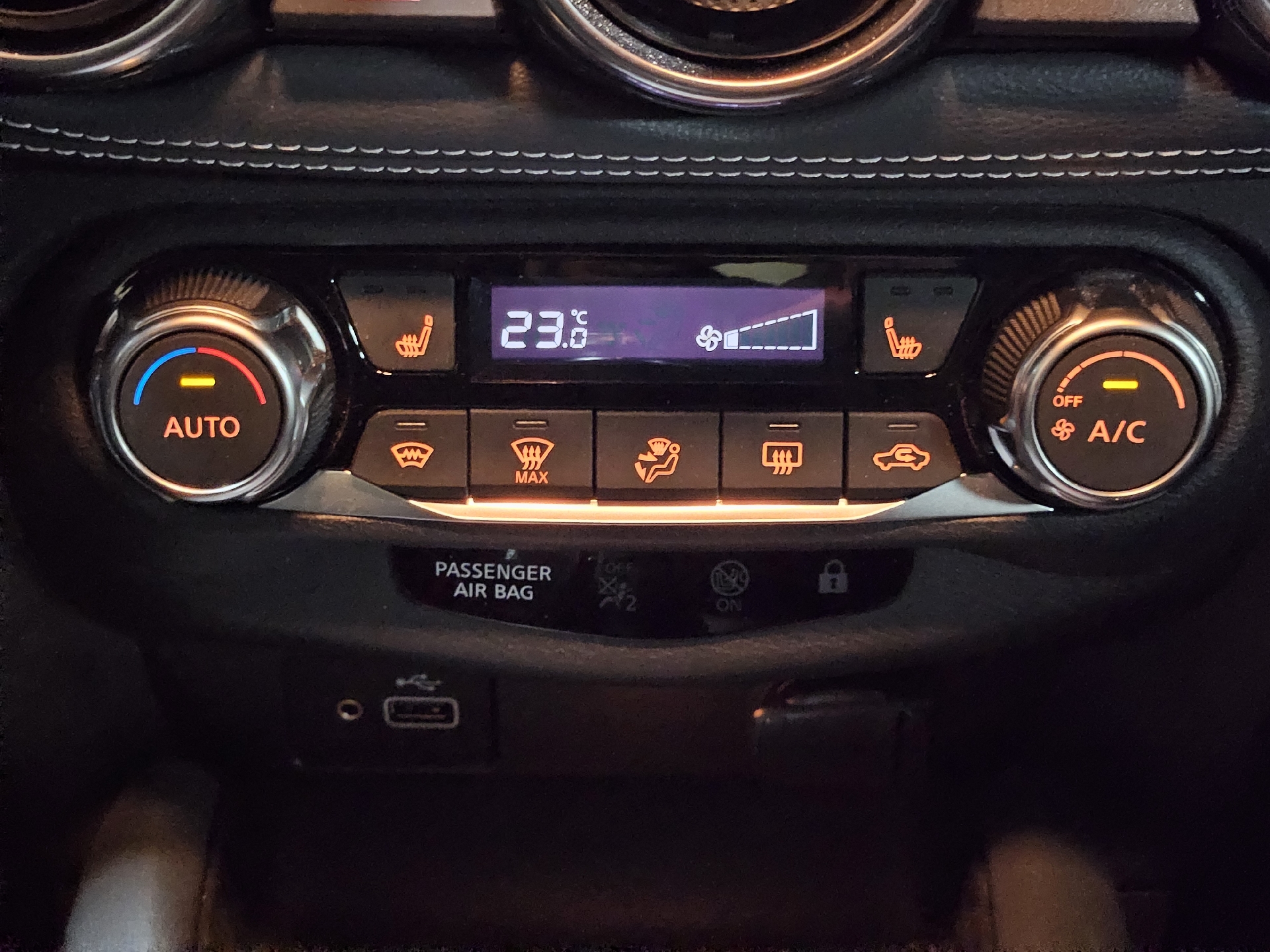 Billede af Nissan Juke 1,0 Dig-T N-Connecta 117HK 5d 6g