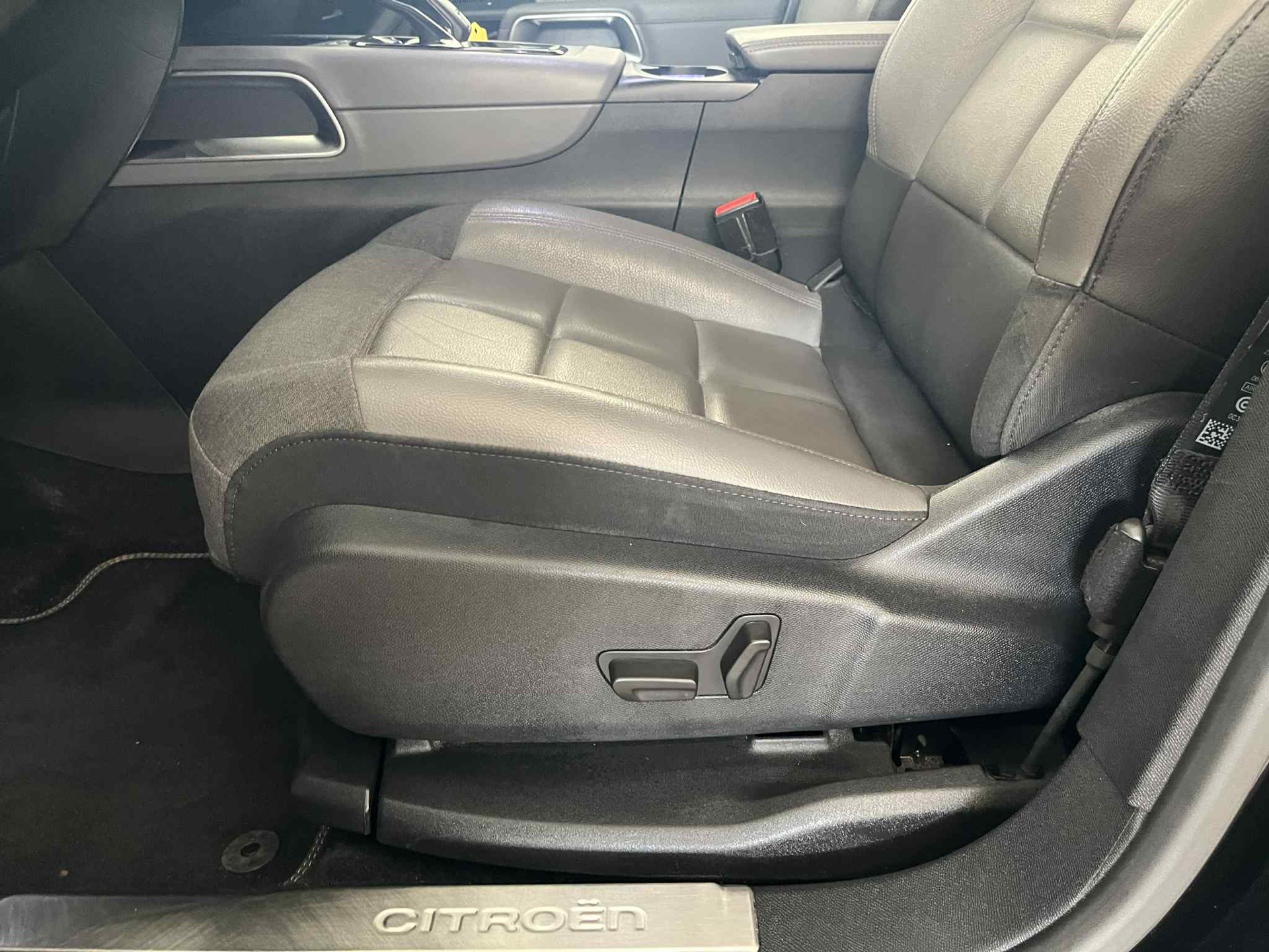Billede af Citroën C5 Aircross 1,5 Blue HDi Sportline EAT8 start/stop 130HK 5d 8g Aut.