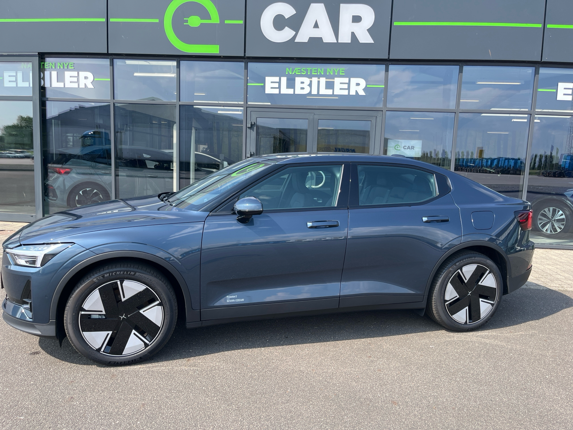 Billede af Polestar 2 EL Long range Single motor Plus 299HK 5d Aut.