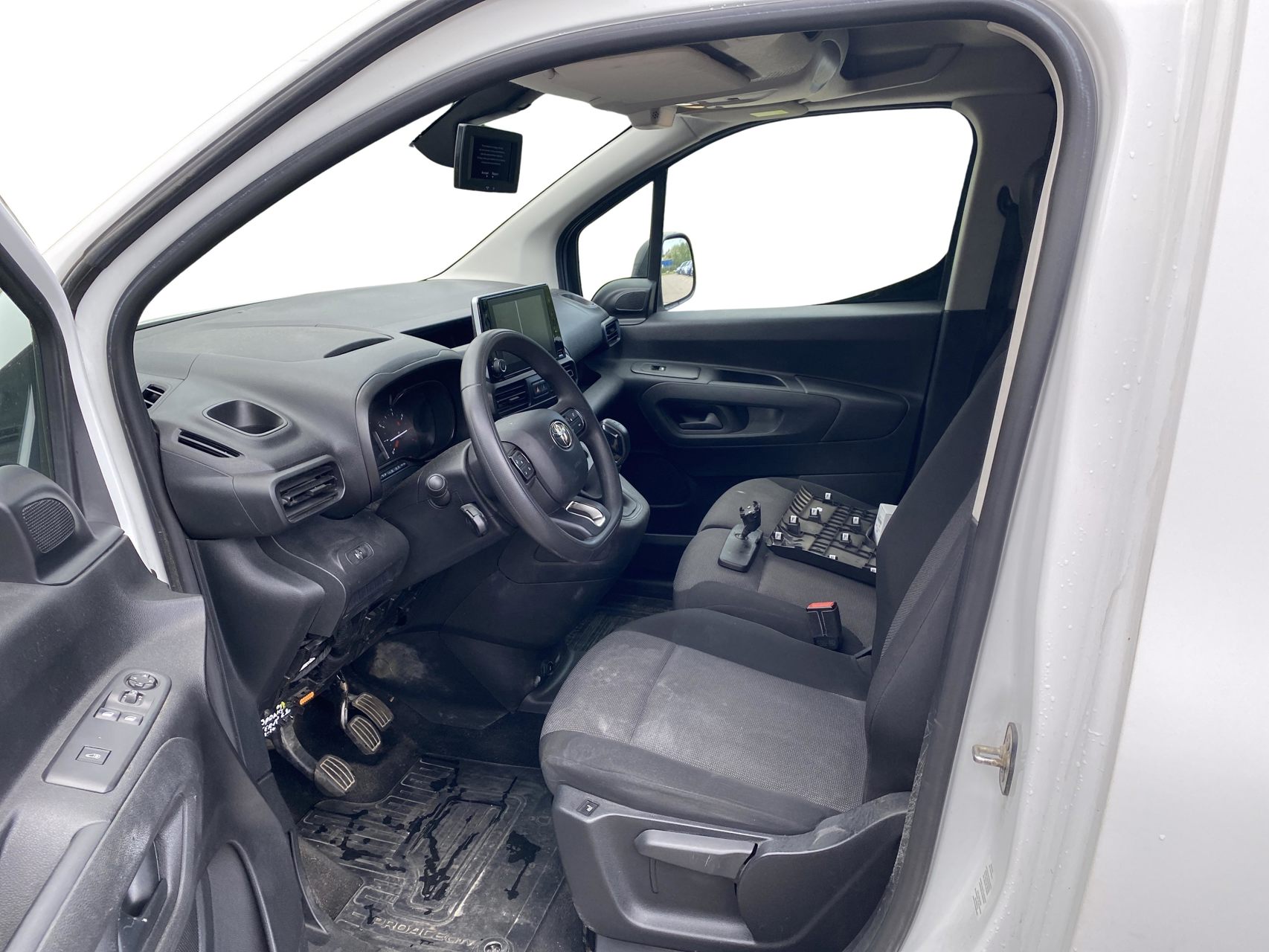 Billede af Toyota Proace City Medium 1,5 D Comfort Smart Active Vision Dobbelt Bagdør 102HK Van
