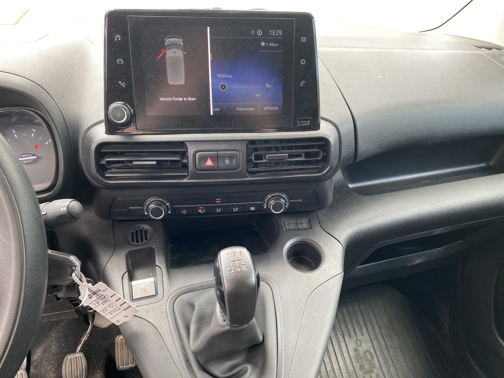 Billede af Toyota Proace City Medium 1,5 D Comfort Smart Active Vision Dobbelt Bagdør 102HK Van