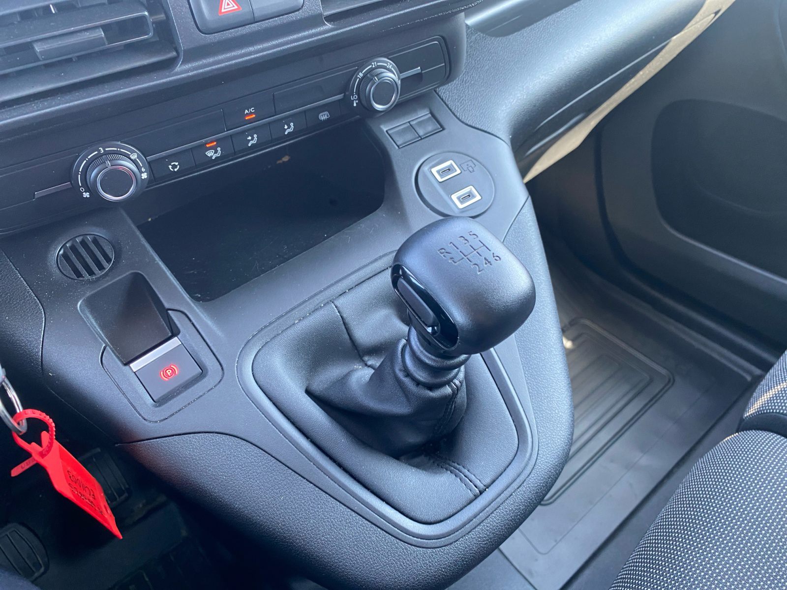 Billede af Toyota Proace City Medium 1,5 D Comfort Master 102HK Van