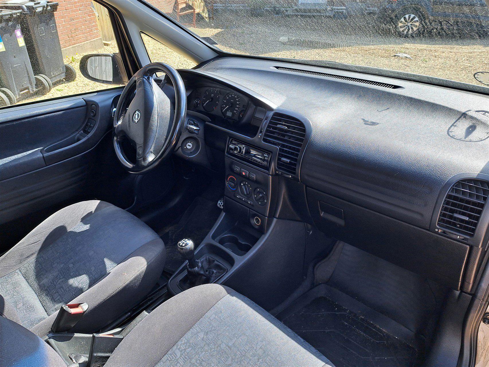 Billede af Opel Zafira 2,2 16V Elegance 147HK