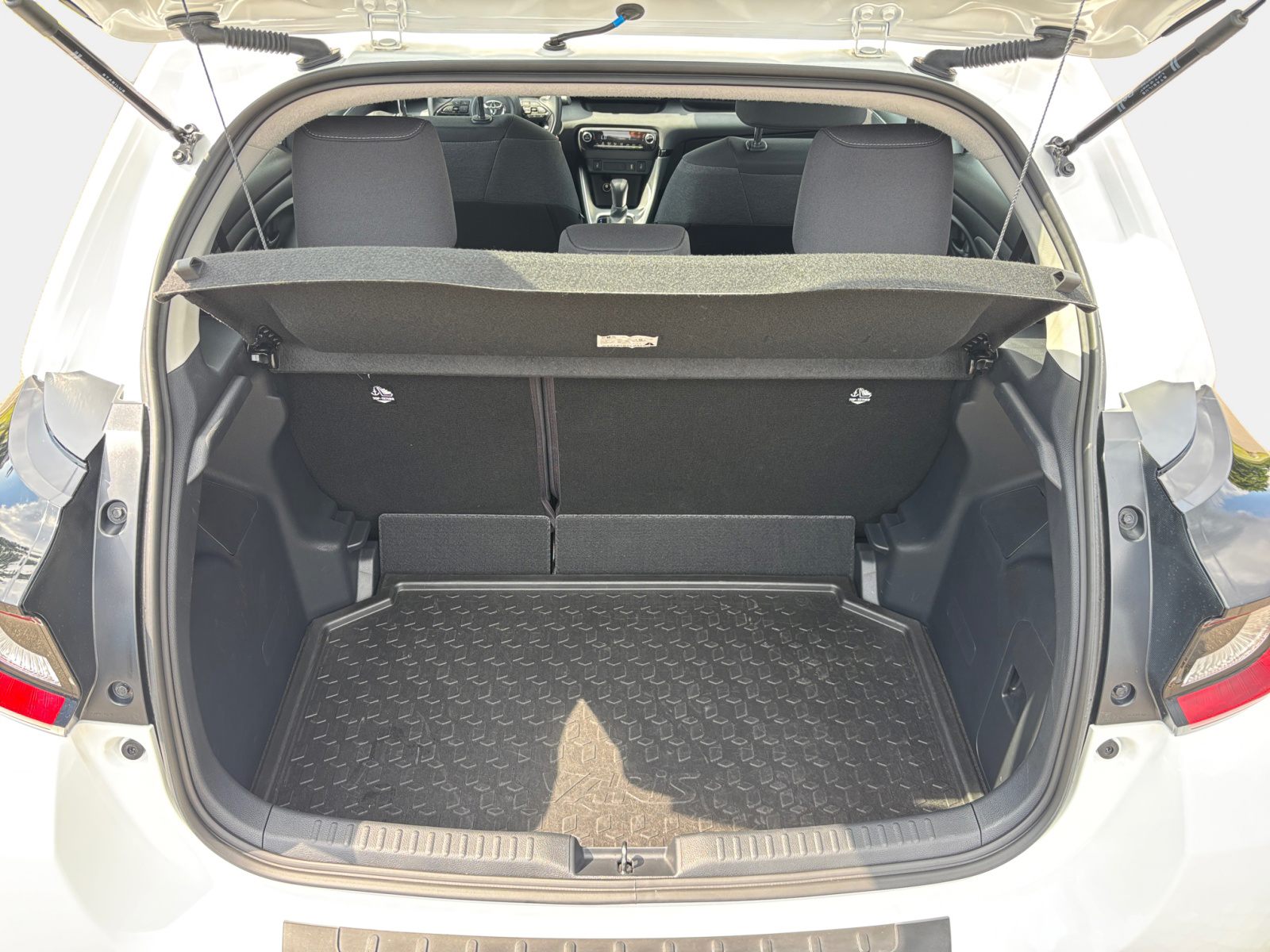 Billede af Toyota Yaris 1,5 Hybrid Essential 116HK 5d Trinl. Gear