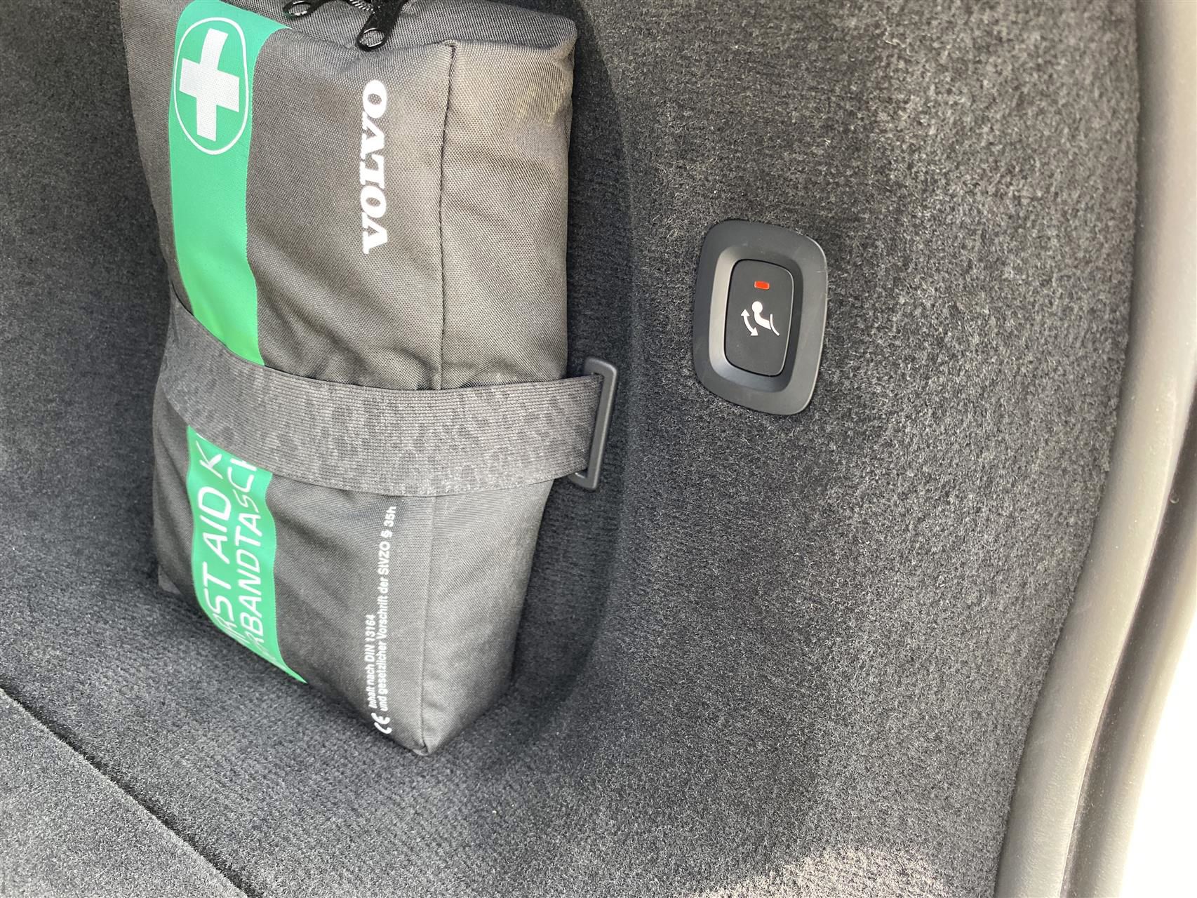 Billede af Volvo V90 2,0 T8 Recharge  Plugin-hybrid R-design AWD 455HK Stc 8g Aut.