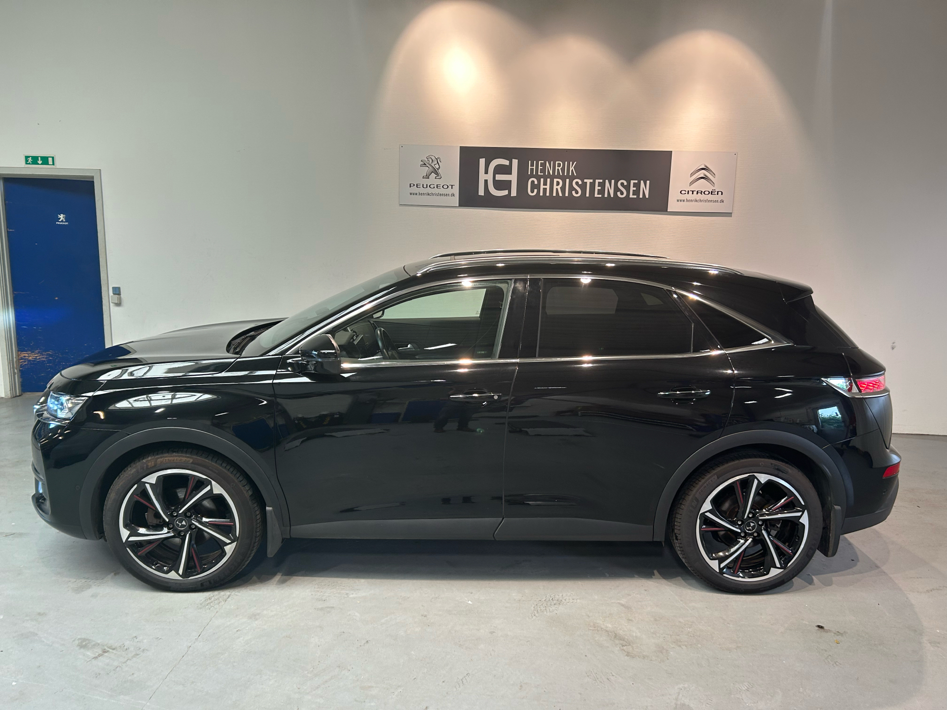 Billede af DS DS7 Crossback 2,0 Blue HDi Elegance EAT8 180HK 5d 8g Aut.