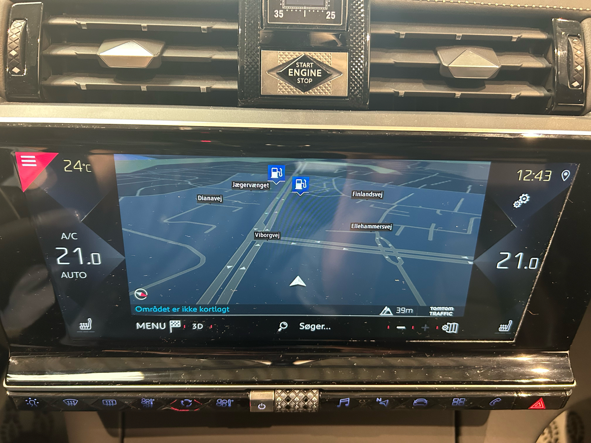 Billede af DS DS7 Crossback 2,0 Blue HDi Elegance EAT8 180HK 5d 8g Aut.