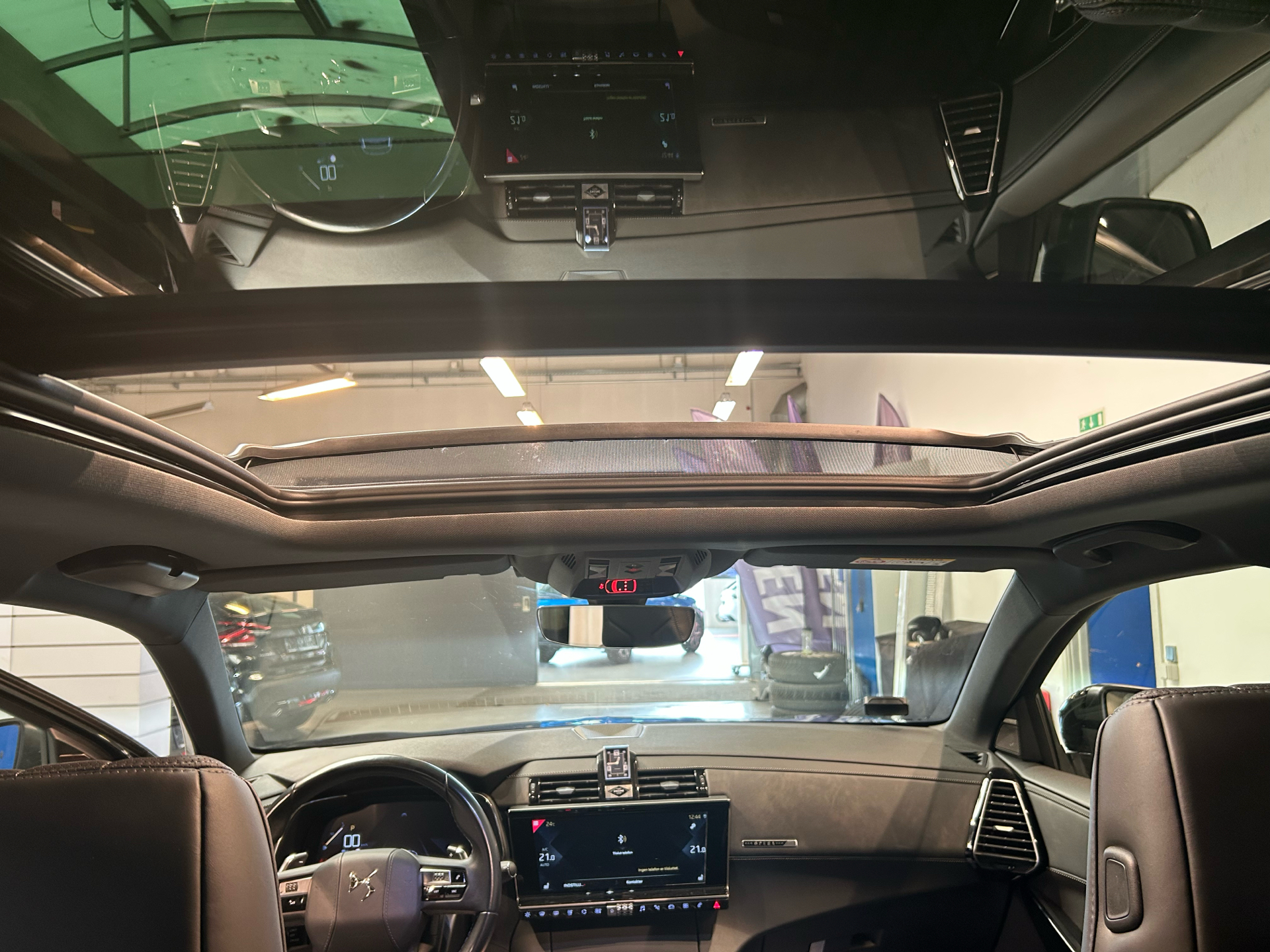 Billede af DS DS7 Crossback 2,0 Blue HDi Elegance EAT8 180HK 5d 8g Aut.