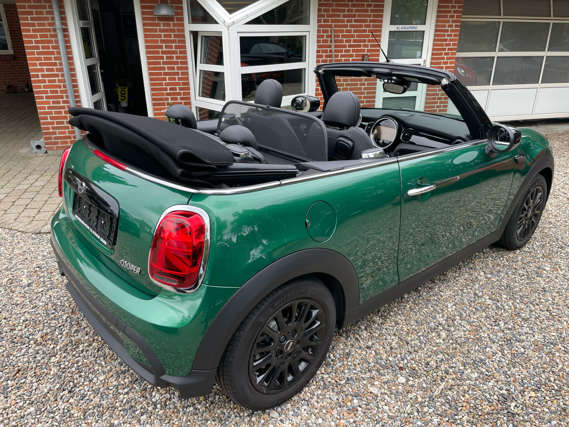 Billede af Mini Cooper 1,5 Essential Steptronic 136HK Cabr. 7g Aut.
