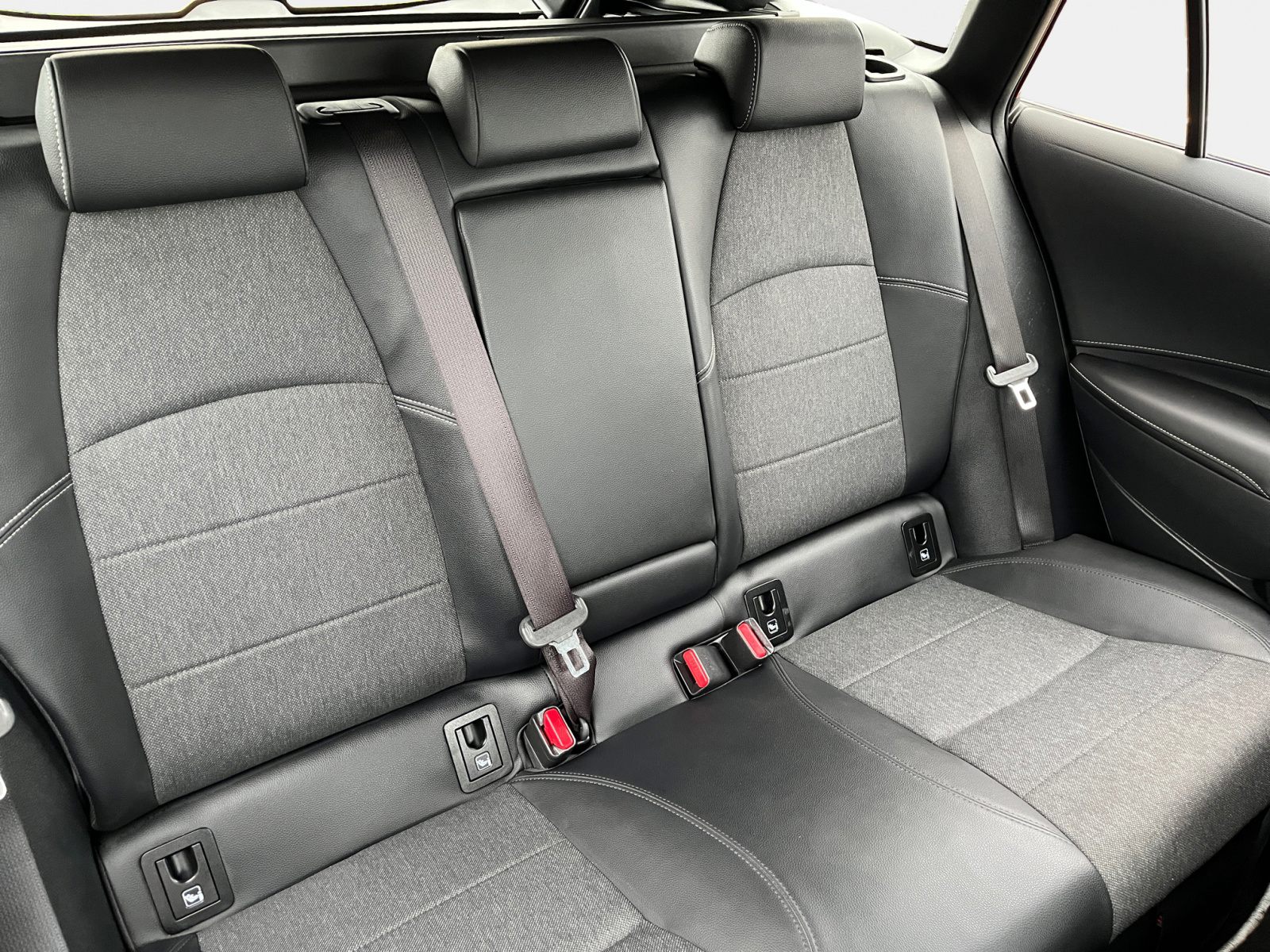 Billede af Toyota Corolla Touring Sports 1,8 Hybrid Style E-CVT 140HK Stc Trinl. Gear