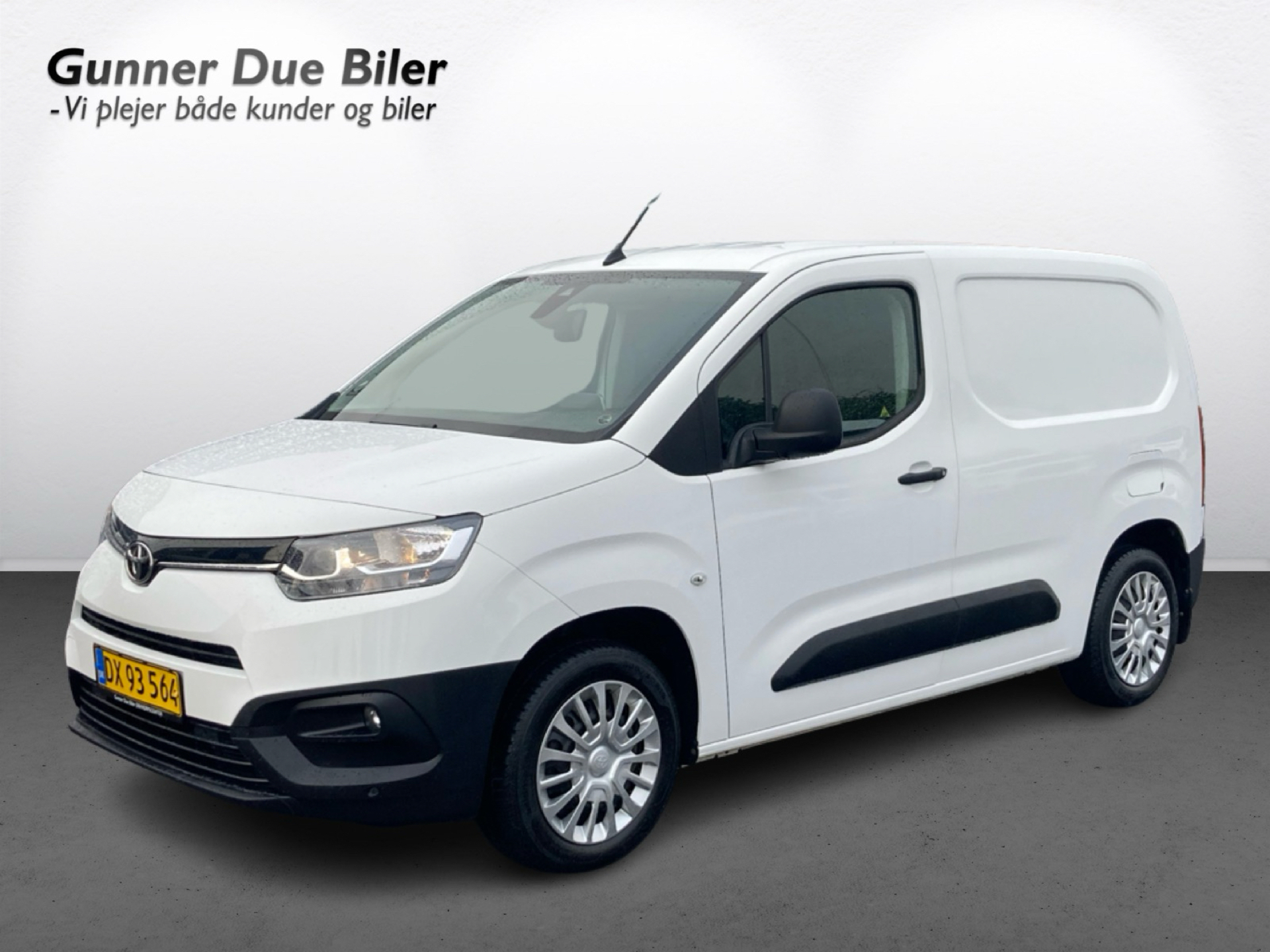 Billede af Toyota Proace City Medium 1,5 D Comfort Smart Active Vision Dobbelt Bagdør 102HK Van