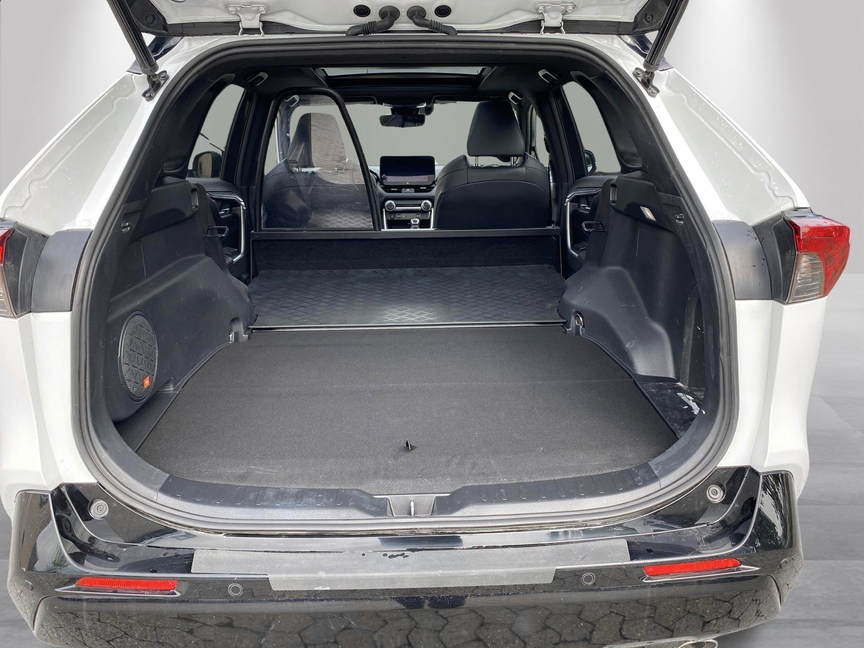 Billede af Toyota RAV4 Plug-in 2,5 Plugin-hybrid Executive AWD 306HK Van 6g Aut.