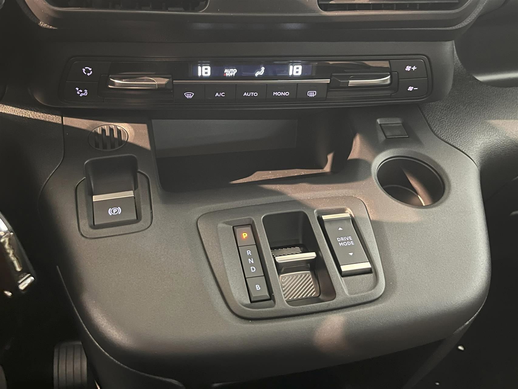 Billede af Citroën e-Berlingo EL Shine 136HK Aut.