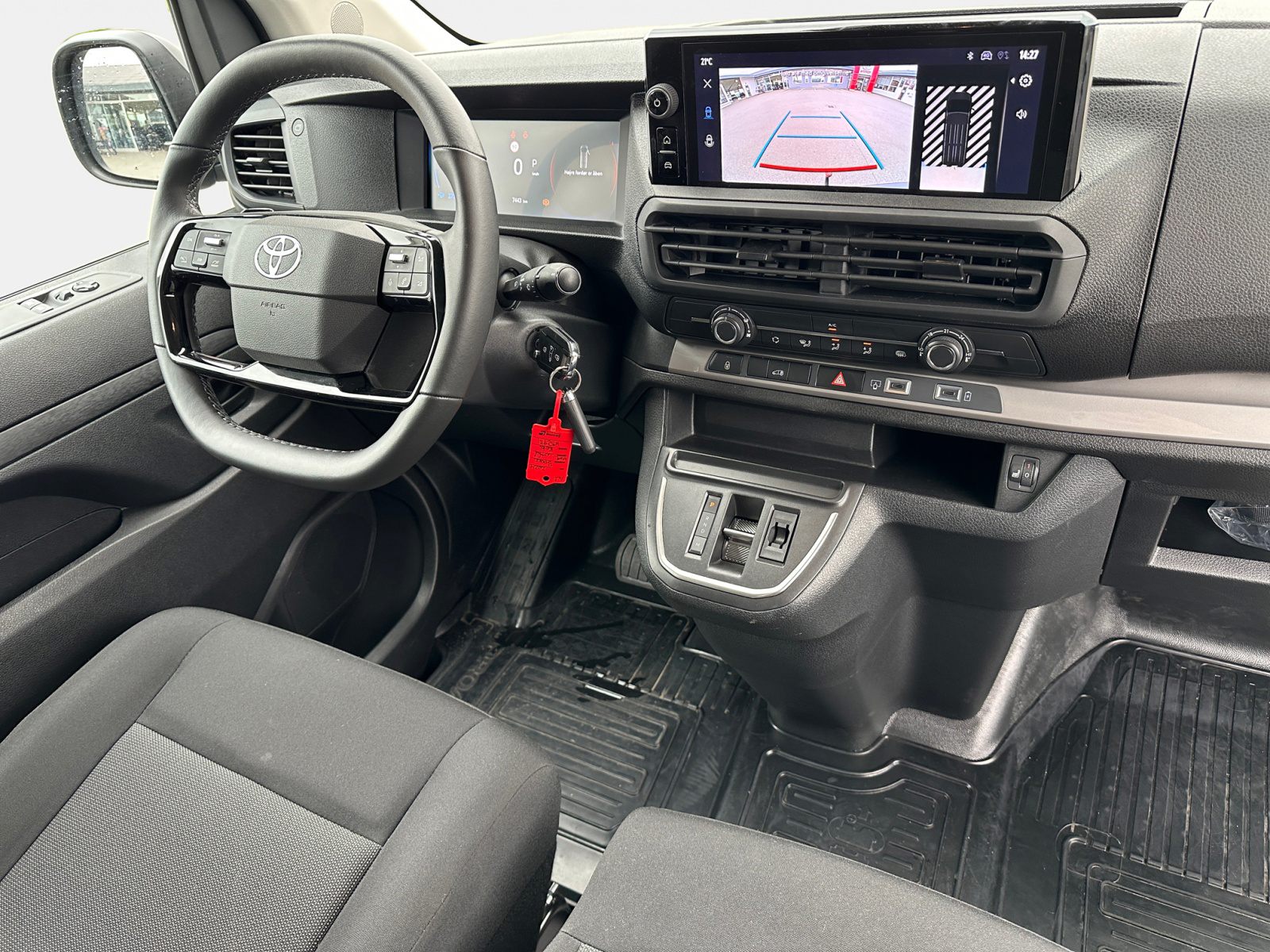 Billede af Toyota Proace Long 2,0 D Comfort Master To skydedør 144HK Van 8g Aut.