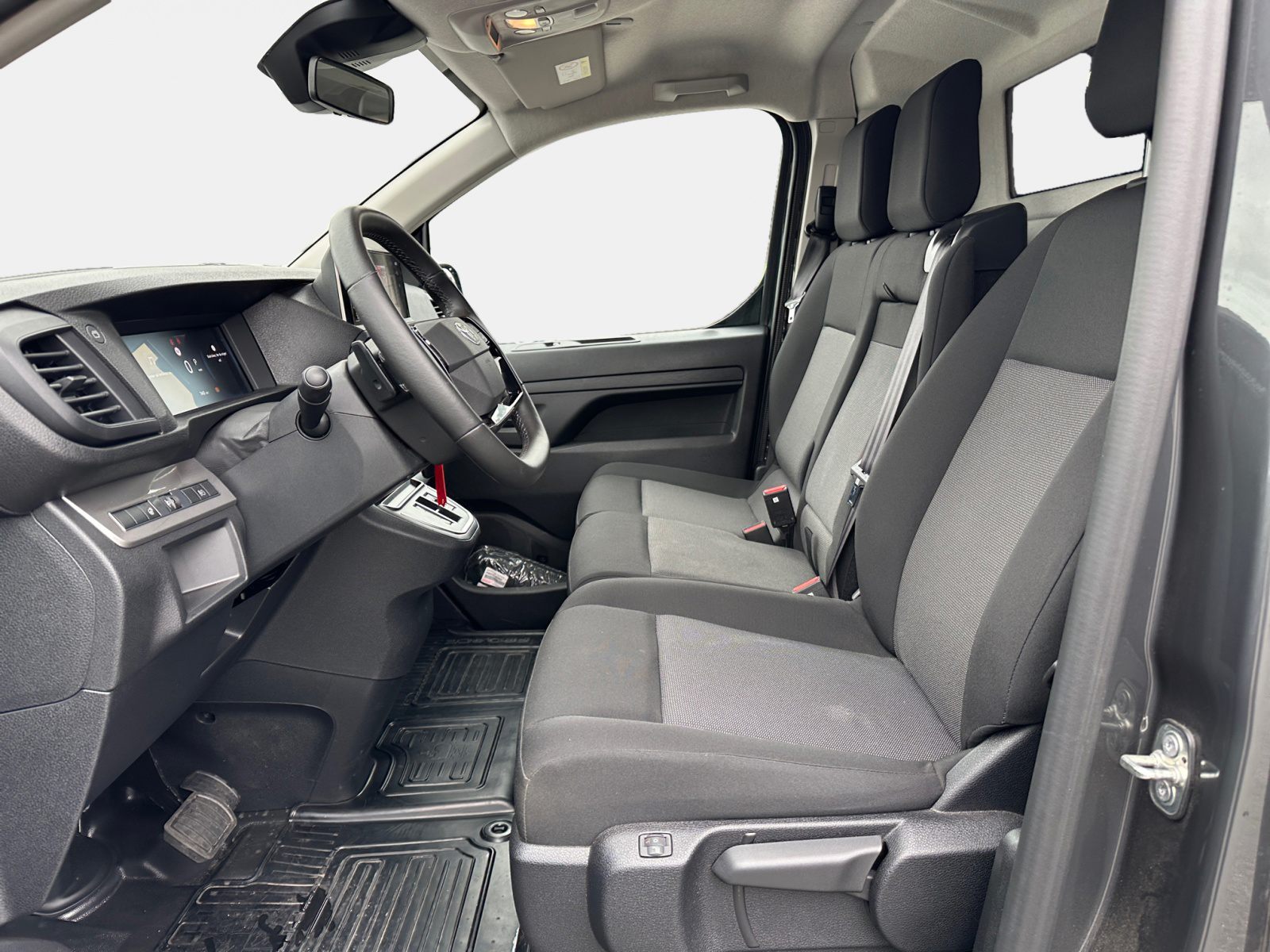 Billede af Toyota Proace Long 2,0 D Comfort Master To skydedør 144HK Van 8g Aut.