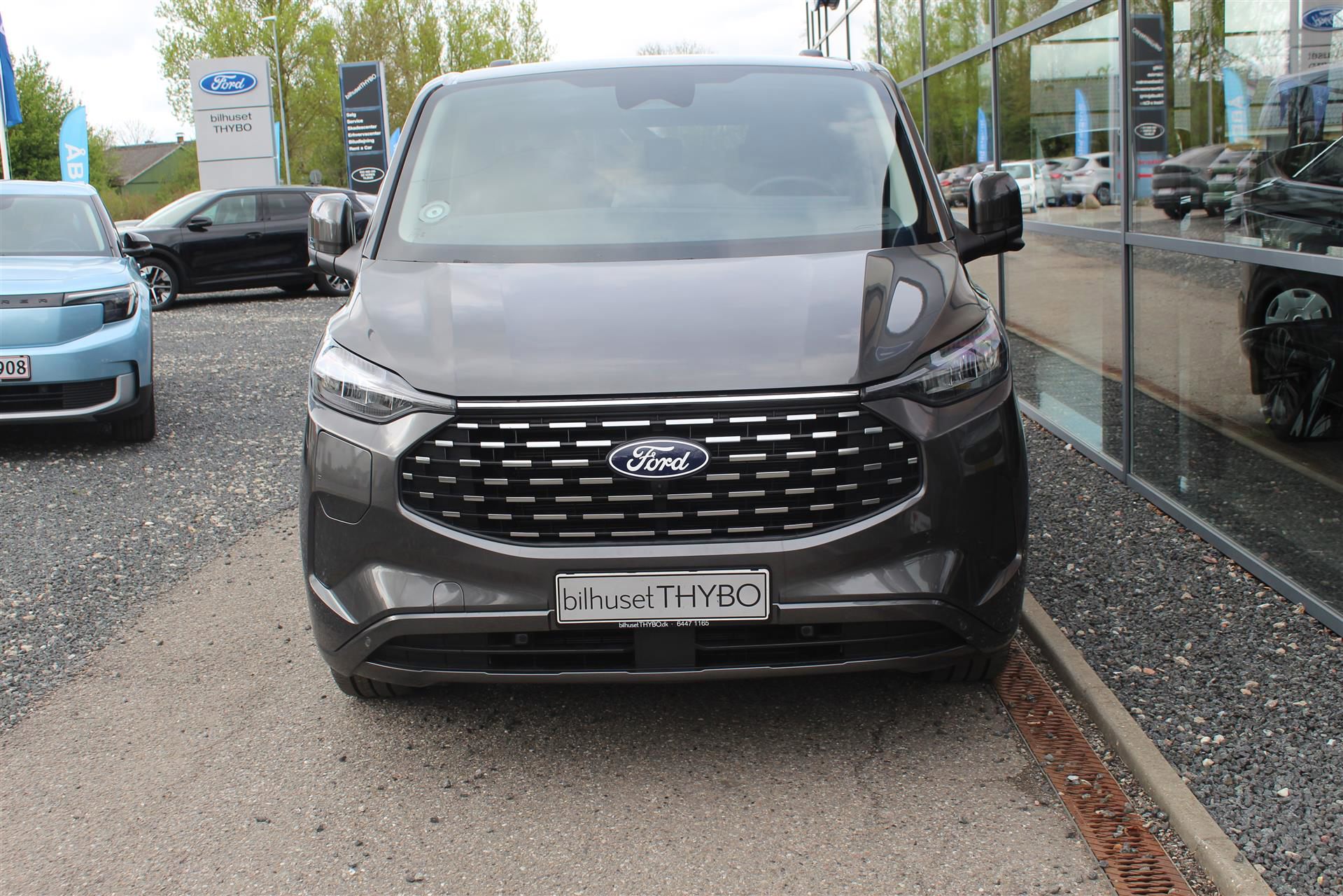 Billede af Ford Tourneo Custom 340 L2H1 2,5 Plugin-hybrid Titanium X CVT 233HK Aut.