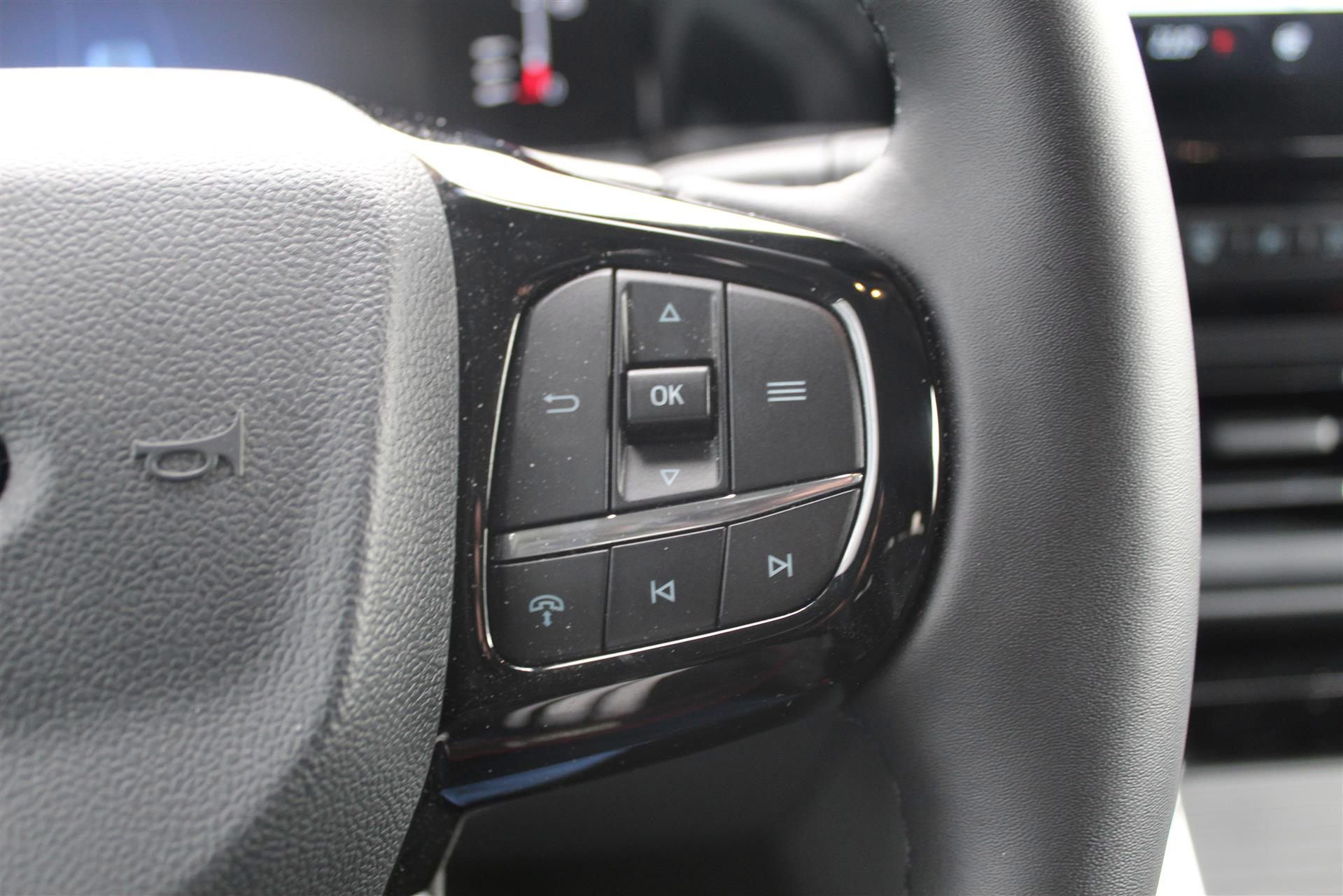 Billede af Ford Tourneo Custom 340 L2H1 2,5 Plugin-hybrid Titanium X CVT 233HK Aut.
