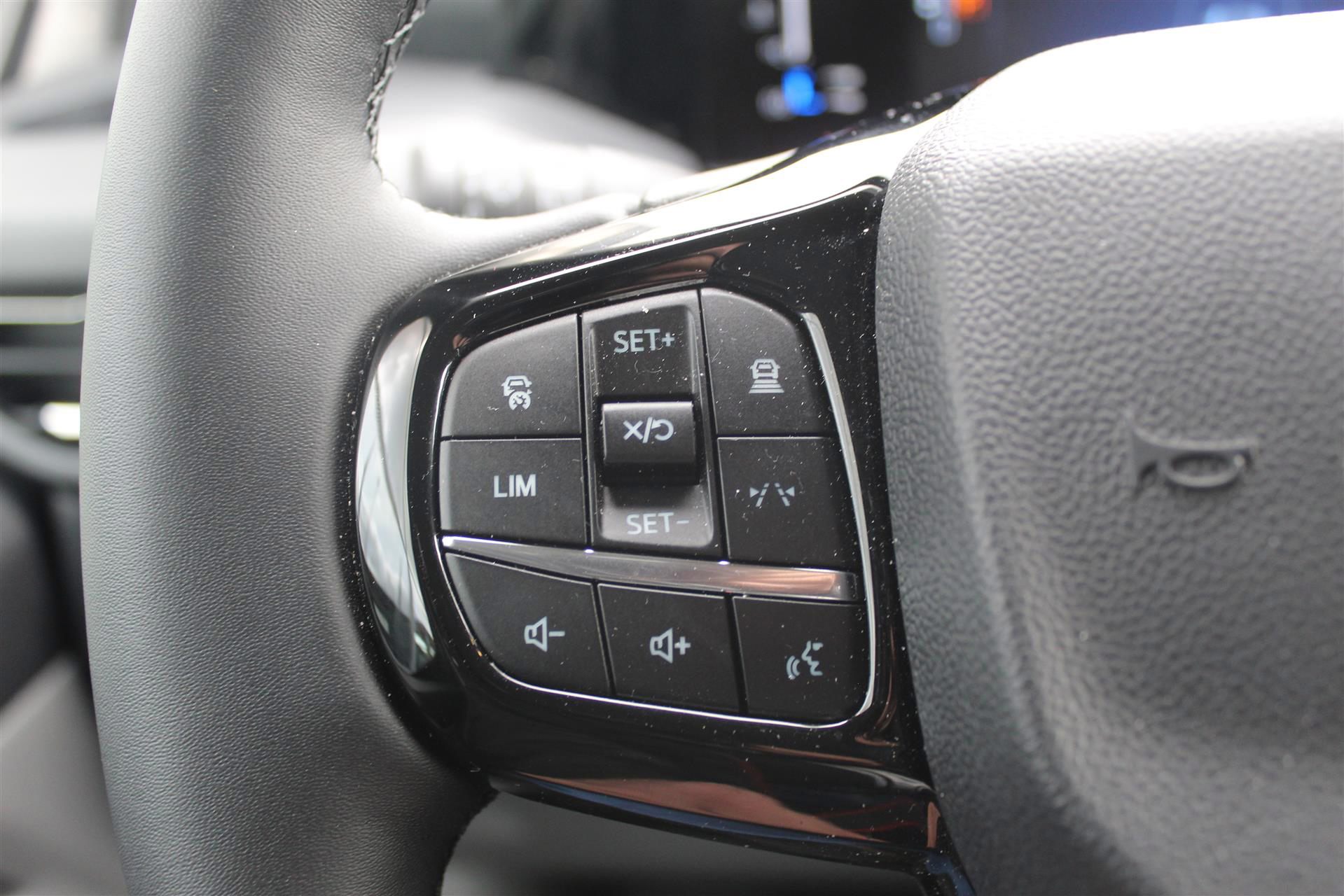 Billede af Ford Tourneo Custom 340 L2H1 2,5 Plugin-hybrid Titanium X CVT 233HK Aut.