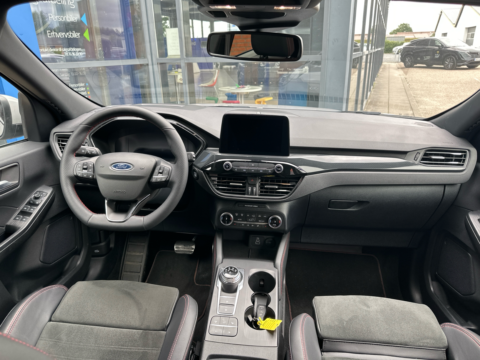 Billede af Ford Kuga 2,5 Plugin-hybrid Graphite Tech CVT 225HK 5d Trinl. Gear