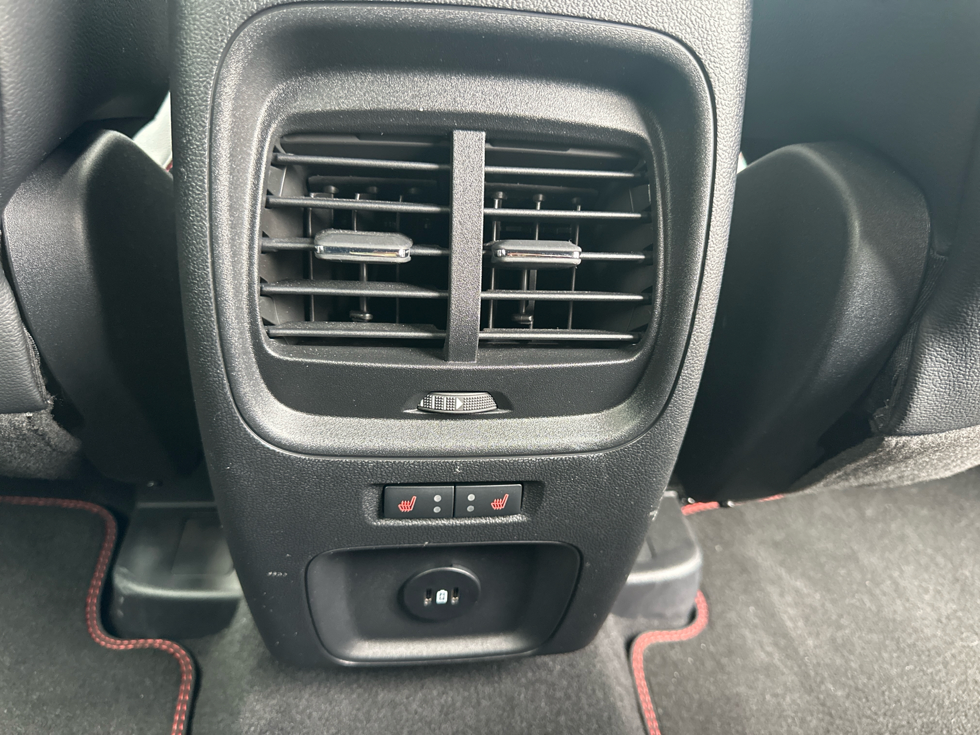 Billede af Ford Kuga 2,5 Plugin-hybrid Graphite Tech CVT 225HK 5d Trinl. Gear