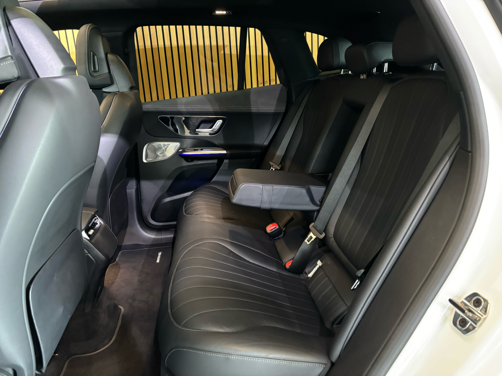 Billede af Mercedes-Benz EQE 350 EL AMG Premium 4Matic 292HK 5d Aut.