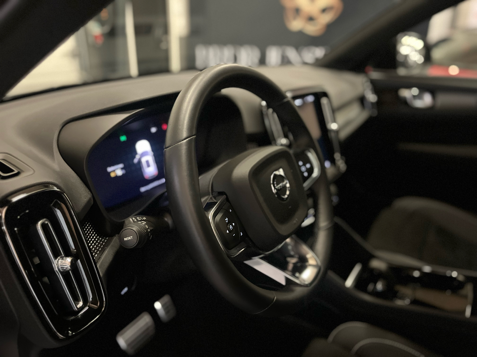 Billede af Volvo XC40 P6 Recharge Pro 231HK 5d Aut.